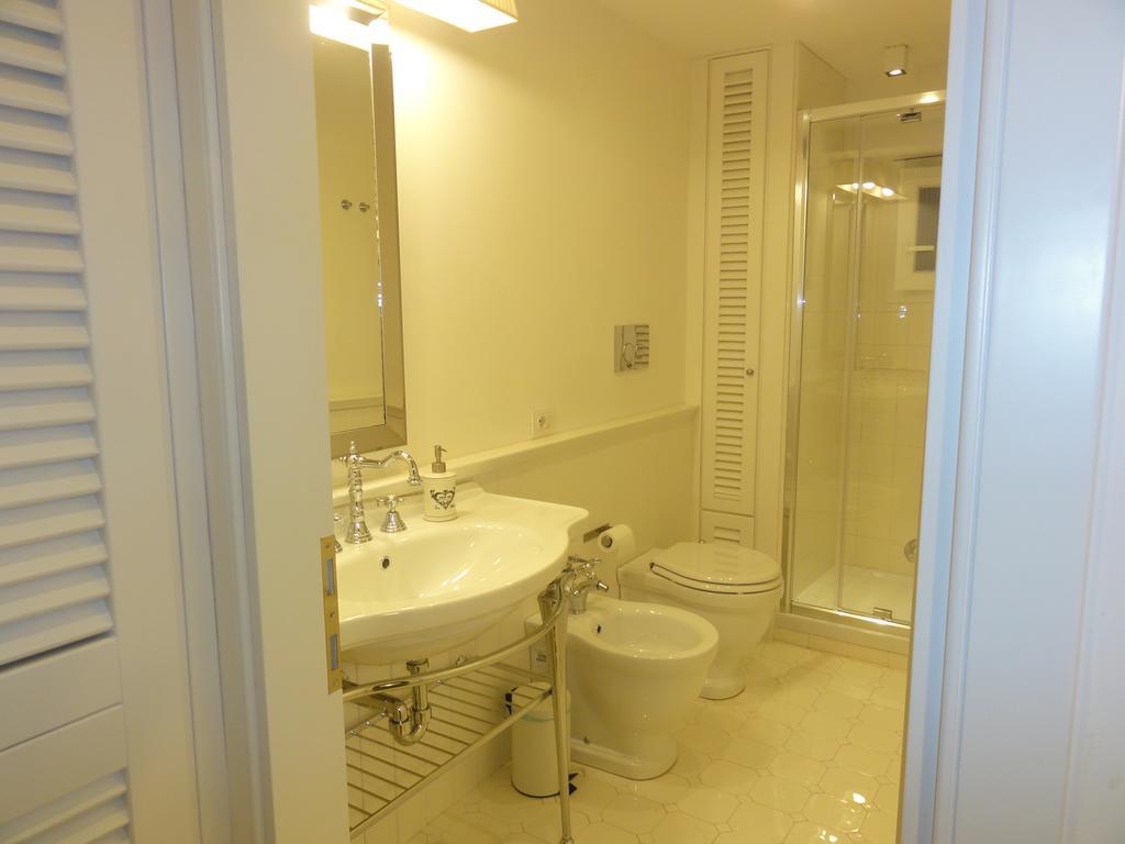 Corso In Florence Apartment Room photo